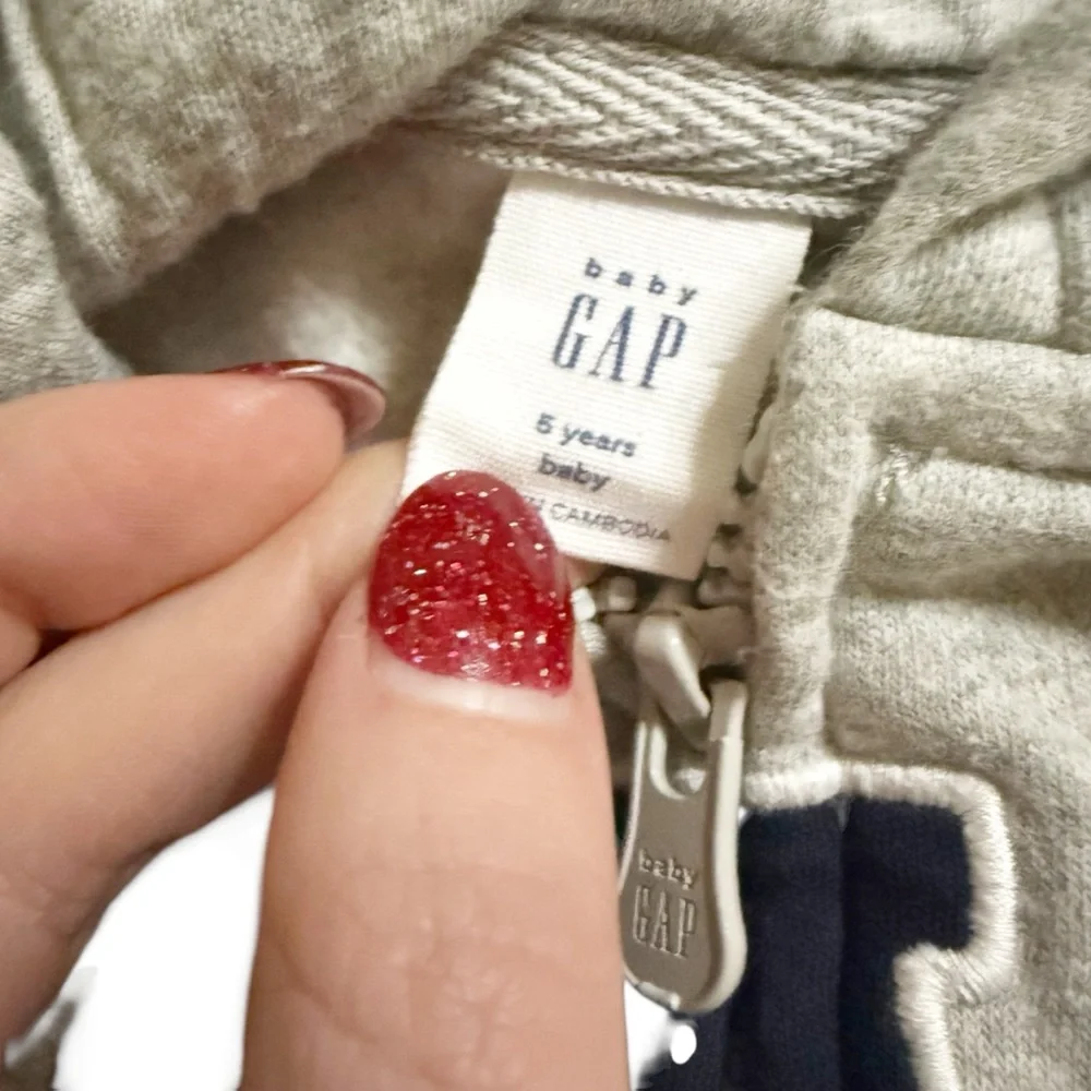 GAP Kids‎ Full Zip Logo Hooded Sweatshirt size 5